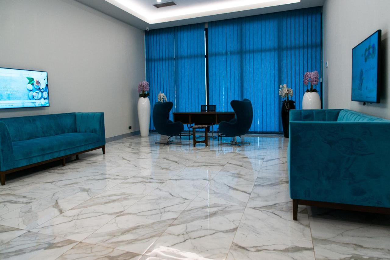 Orbi City - Aparthotel Near The Beach バトゥーミ エクステリア 写真